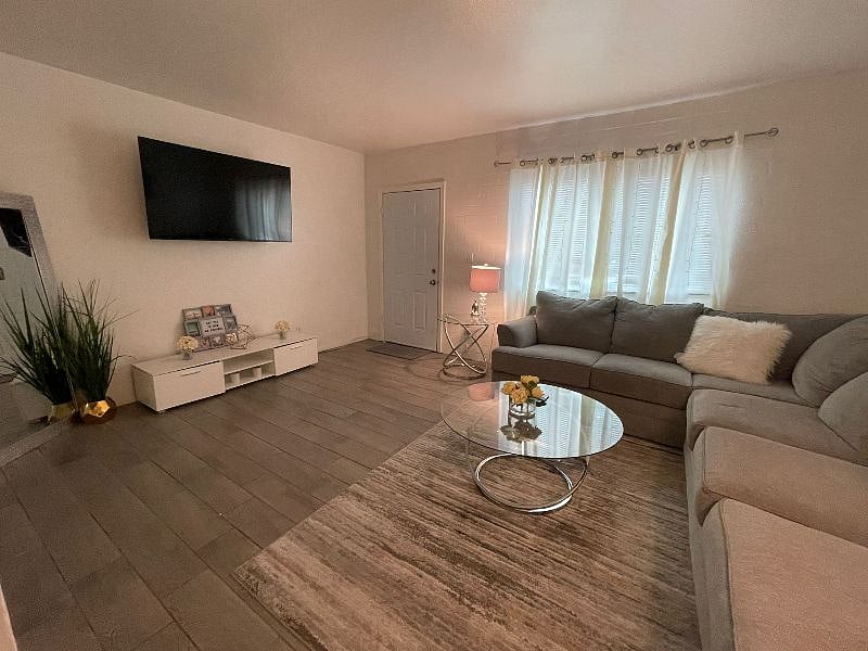 Furnished Finder property 399971_1 photo 5