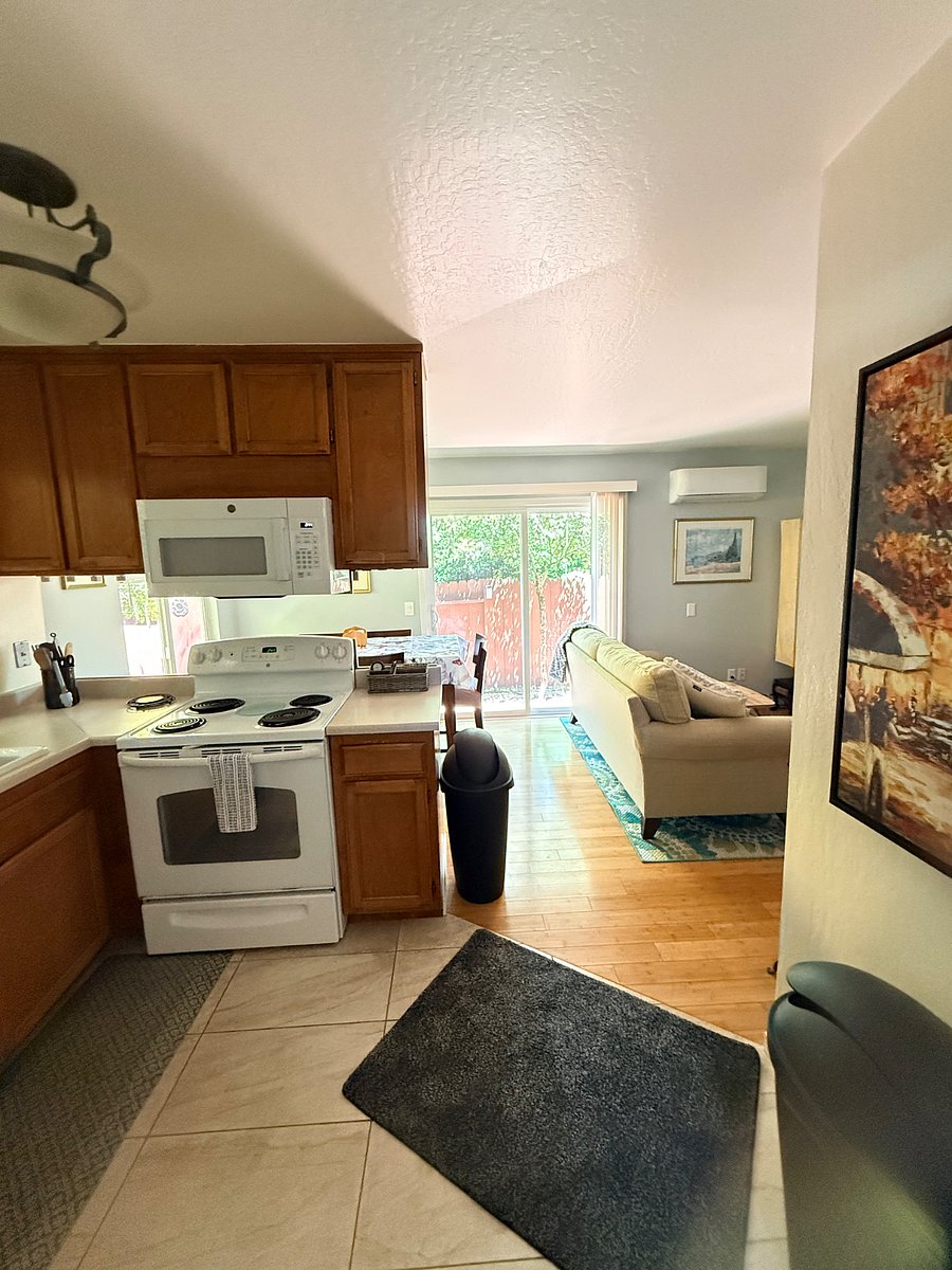 Furnished Finder property 399990_1 photo 5