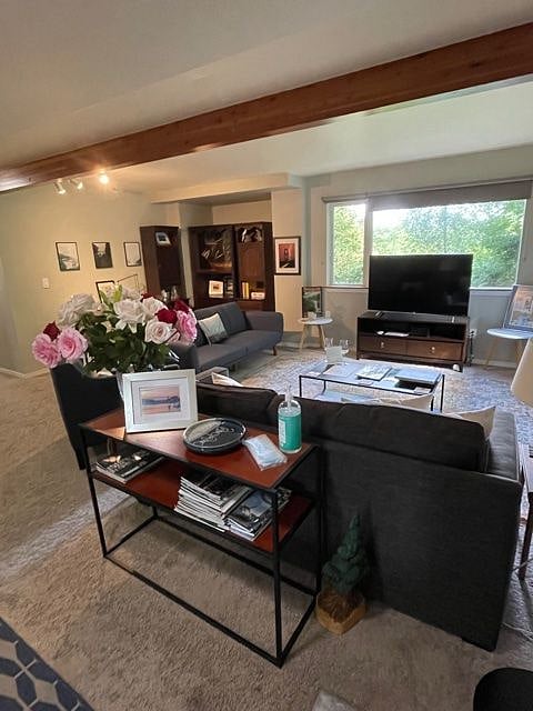 Furnished Finder property 400014_1 photo 3
