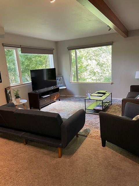 Furnished Finder property 400014_1 photo 7