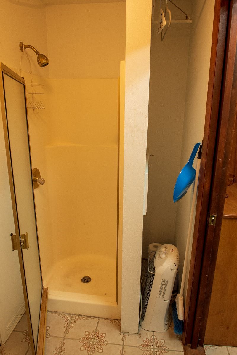 Furnished Finder property 400016_1 photo 8