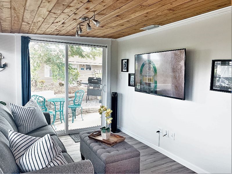 Furnished Finder property 400018_1 photo 29