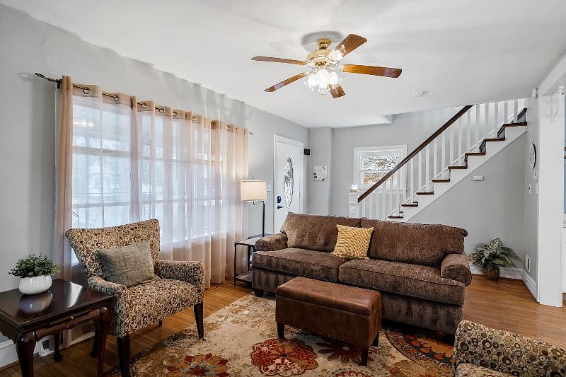 Furnished Finder property 400036_1 photo 7