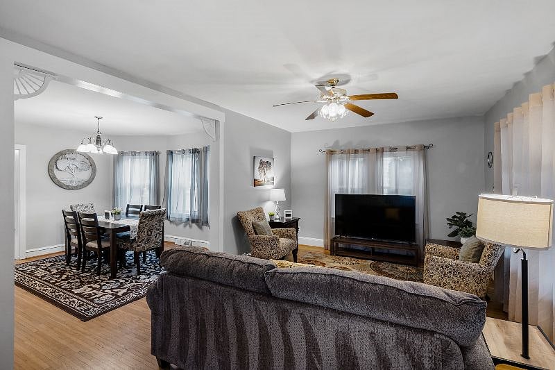 Furnished Finder property 400036_1 photo 8