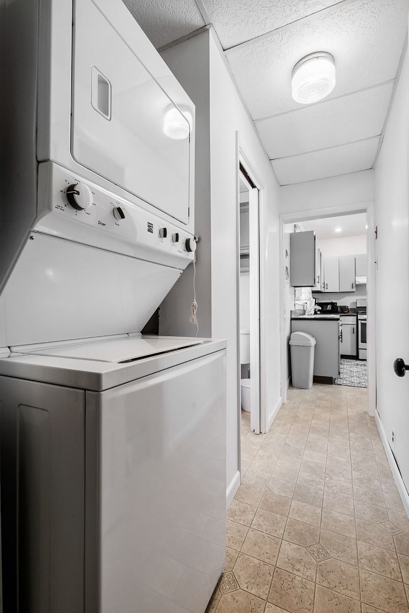 Furnished Finder property 400036_1 photo 28