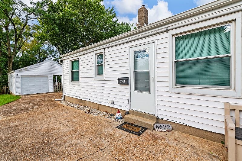 Furnished Finder property 400039_1 photo 18
