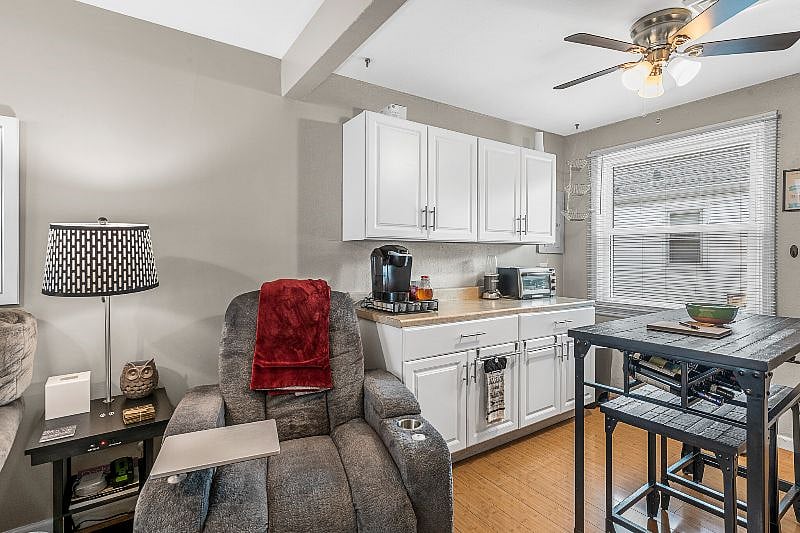 Furnished Finder property 400039_1 photo 3