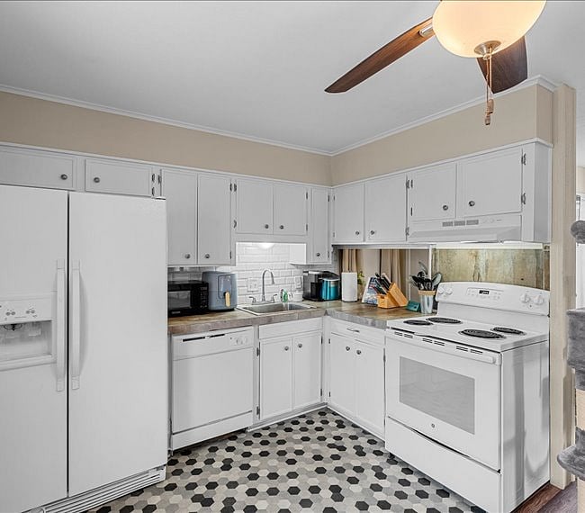 Furnished Finder property 400060_1 photo 12