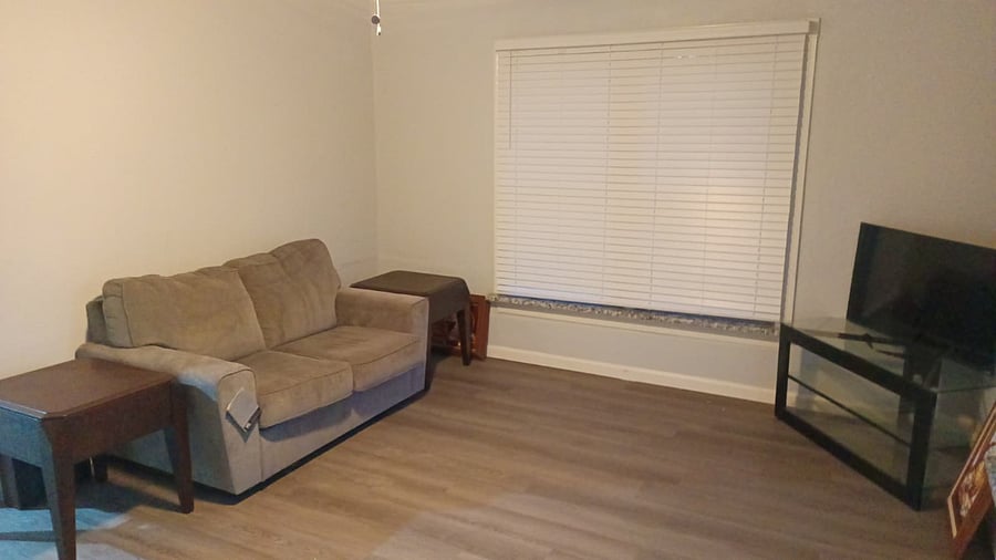 Furnished Finder property 400062_2 photo 5