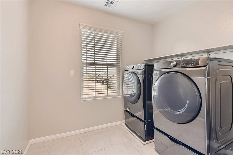 Furnished Finder property 400065_1 photo 25
