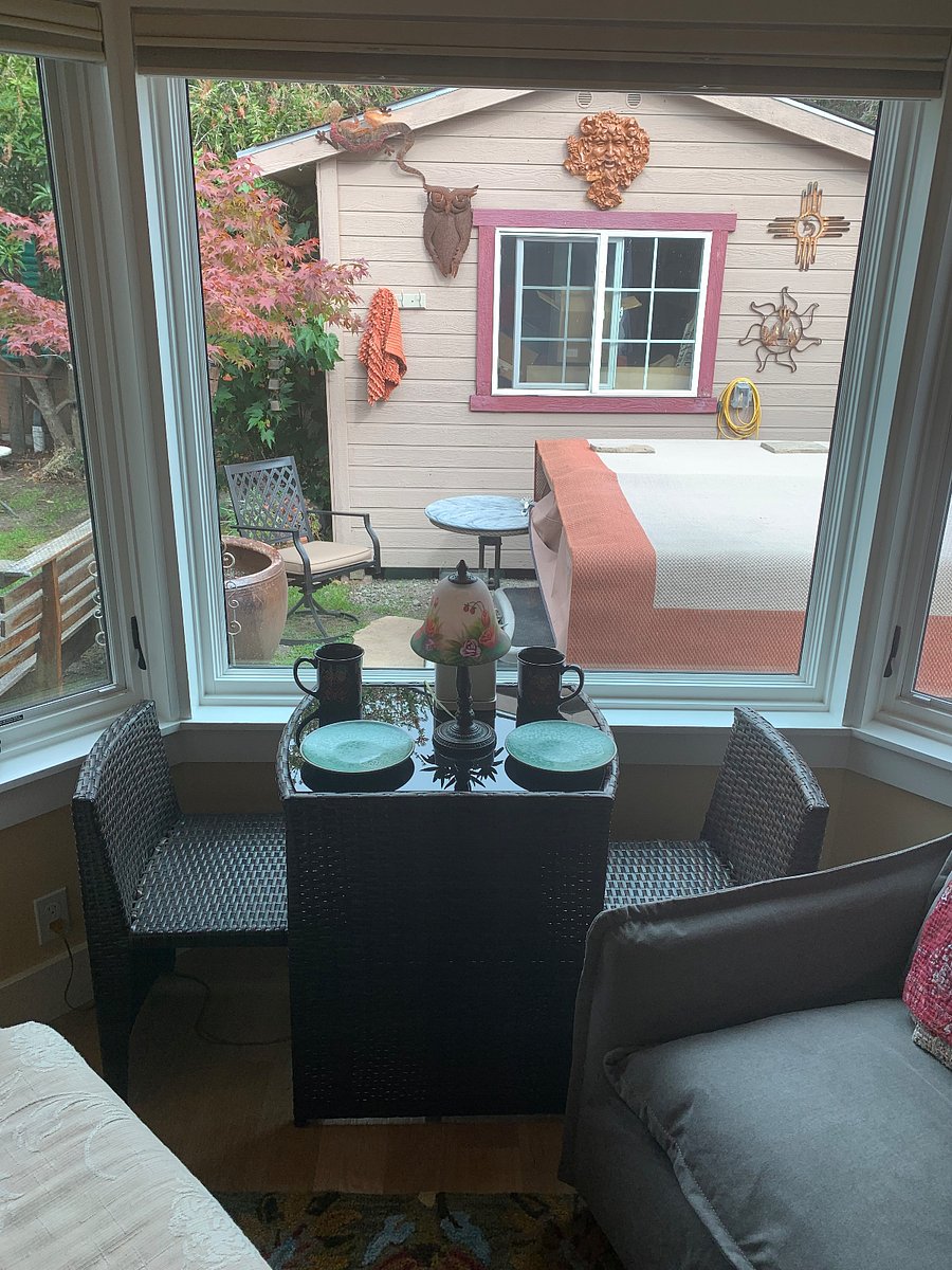 Table with 2 chairs that store underneath.