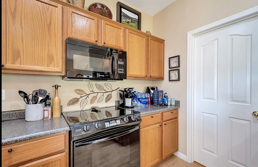 Furnished Finder property 400080_1 photo 10