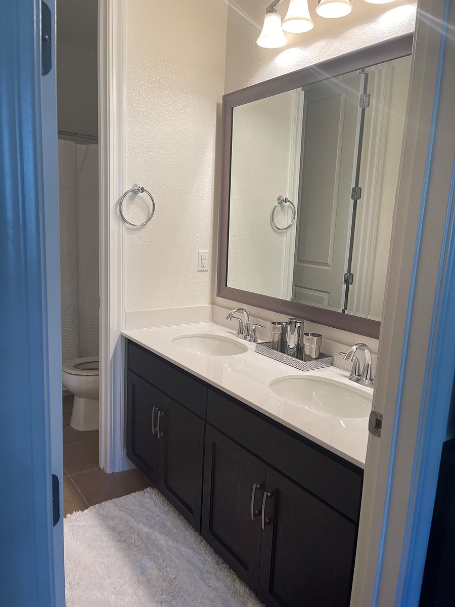 Furnished Finder property 400099_1 photo 8