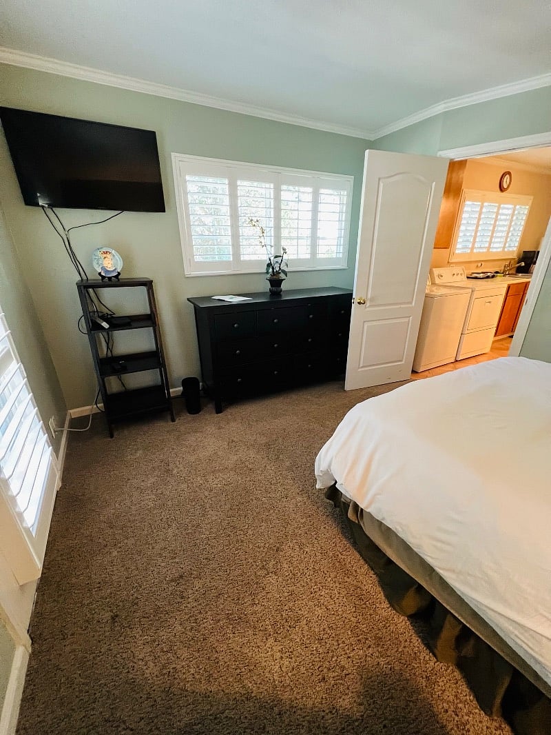 Furnished Finder property 400118_1 photo 7