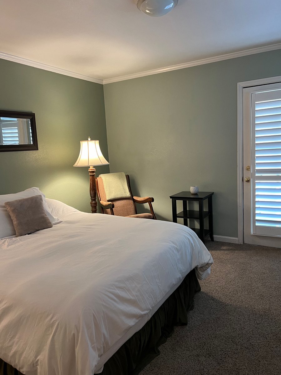 Furnished Finder property 400118_1 photo 5