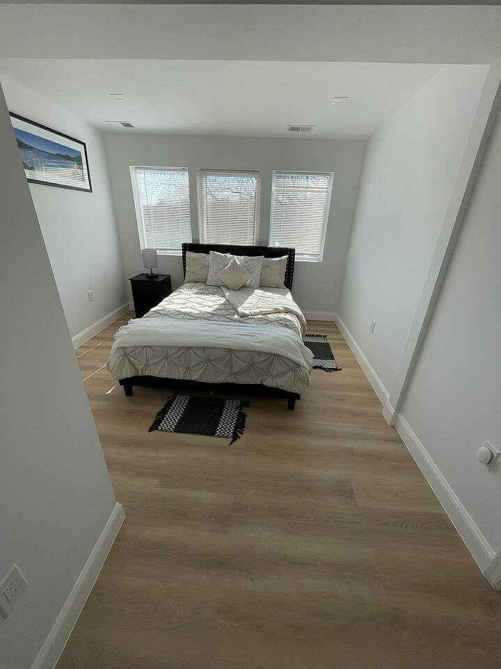 Furnished Finder property 400124_1 photo 26