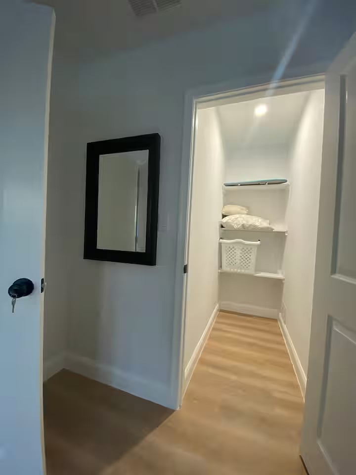 Furnished Finder property 400124_1 photo 27