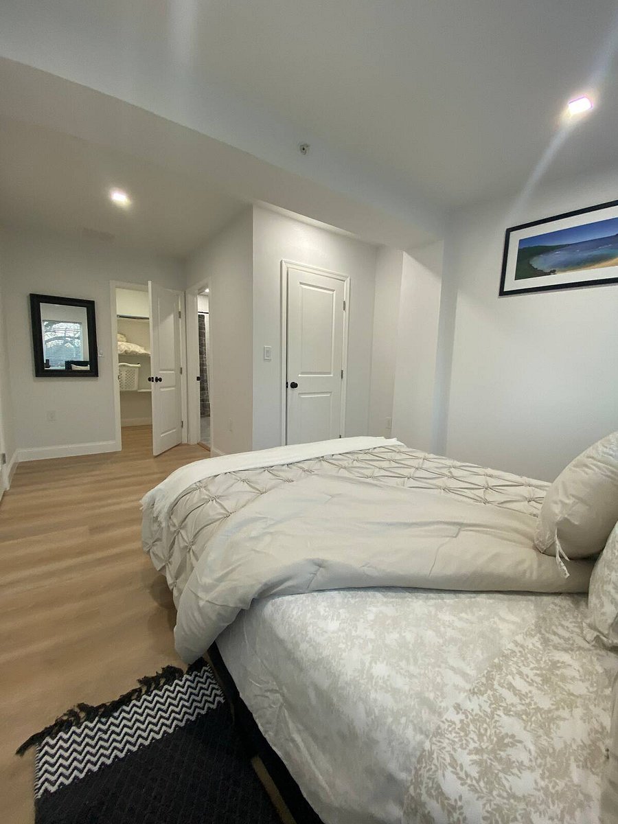 Furnished Finder property 400124_1 photo 31