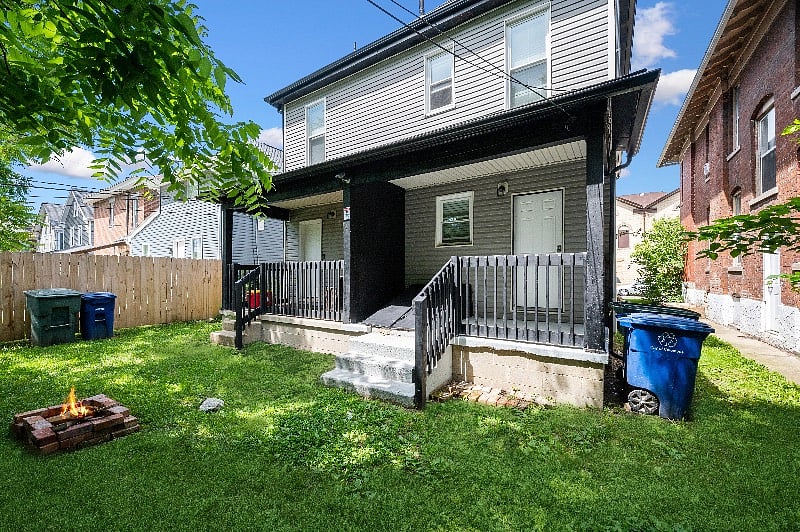 Furnished Finder property 400165_1 photo 25