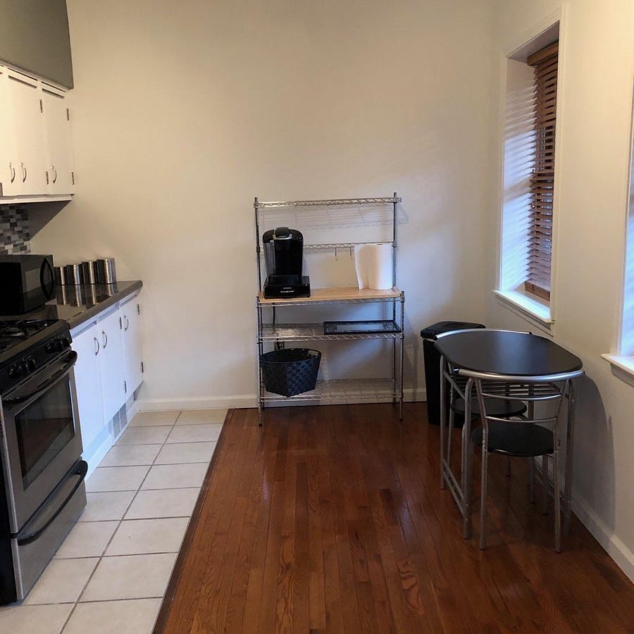 Furnished Finder property 400209_2 photo 8