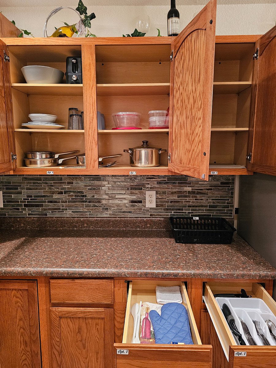 Furnished Finder property 400221_1 photo 21