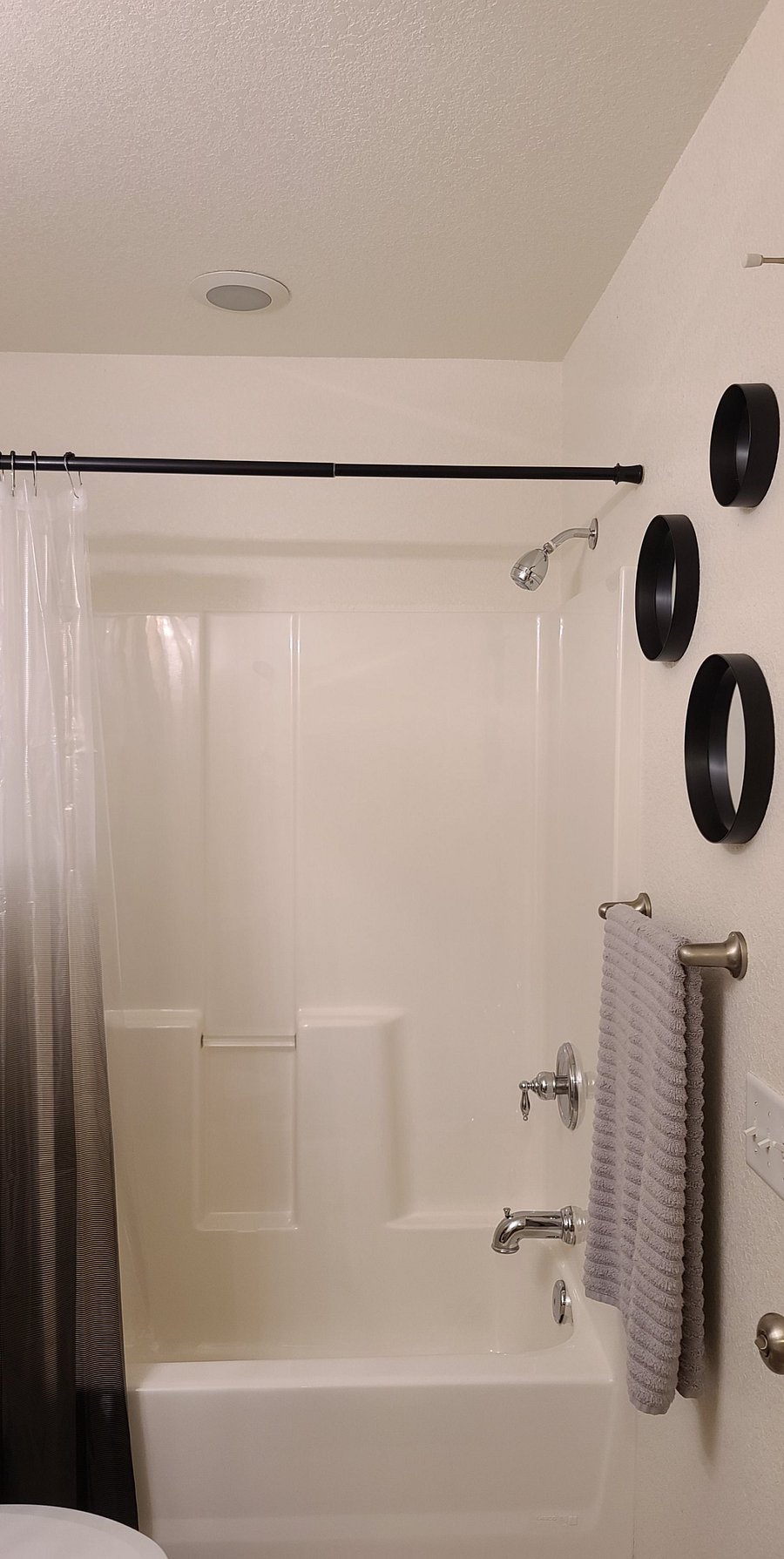 Furnished Finder property 400221_1 photo 14
