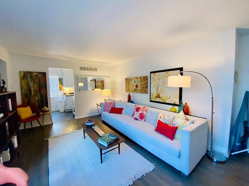 Furnished Finder property 400238_1 photo 5