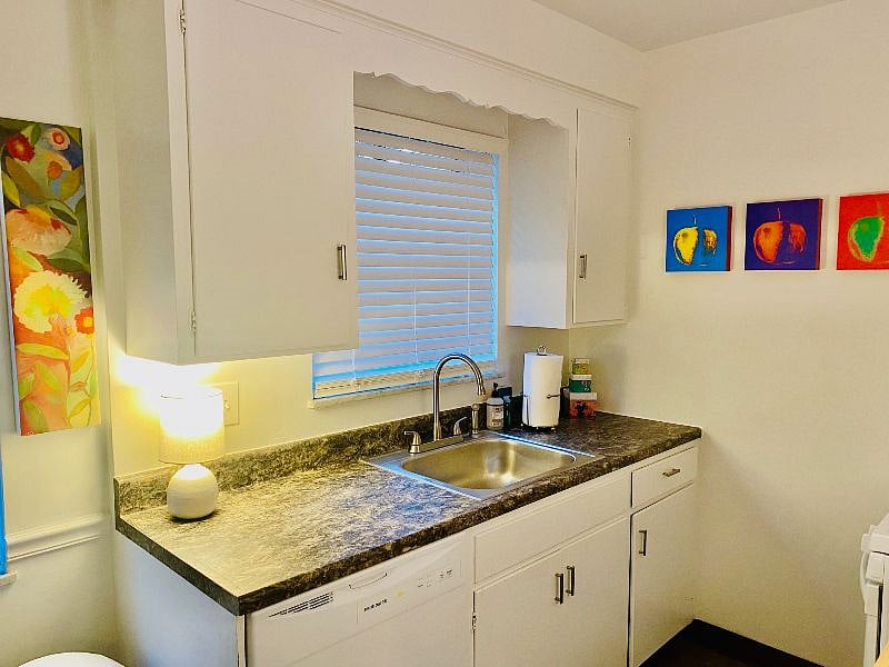 Furnished Finder property 400238_1 photo 10