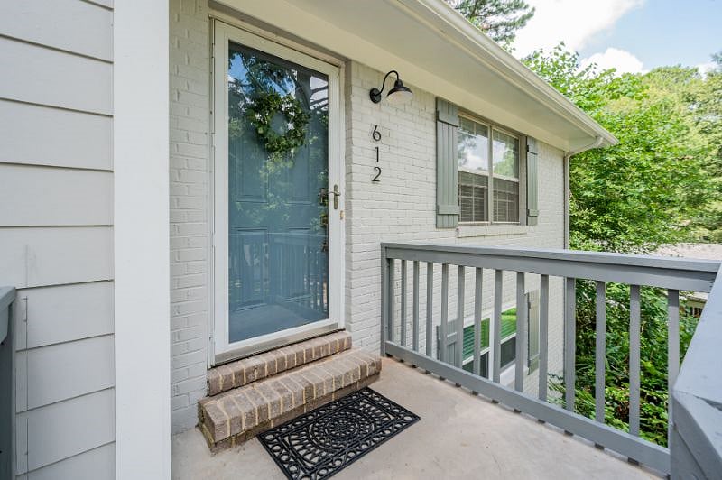 Furnished Finder property 400250_4 photo 14