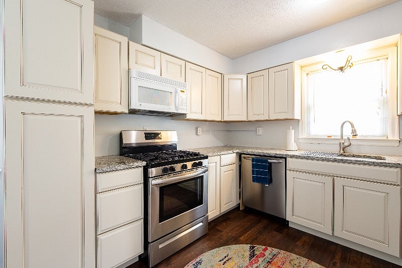 Furnished Finder property 400251_1 photo 7