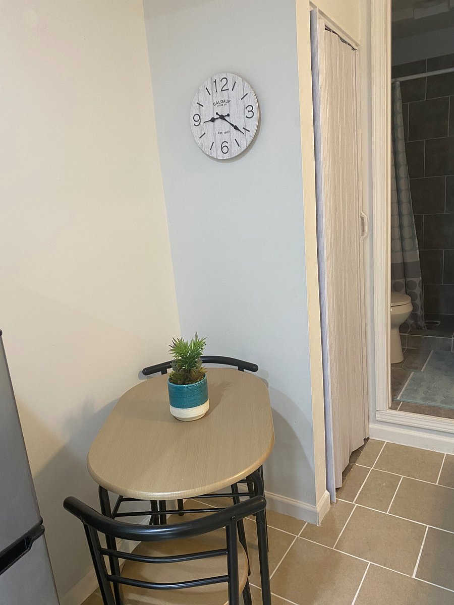 Furnished Finder property 400256_1 photo 3