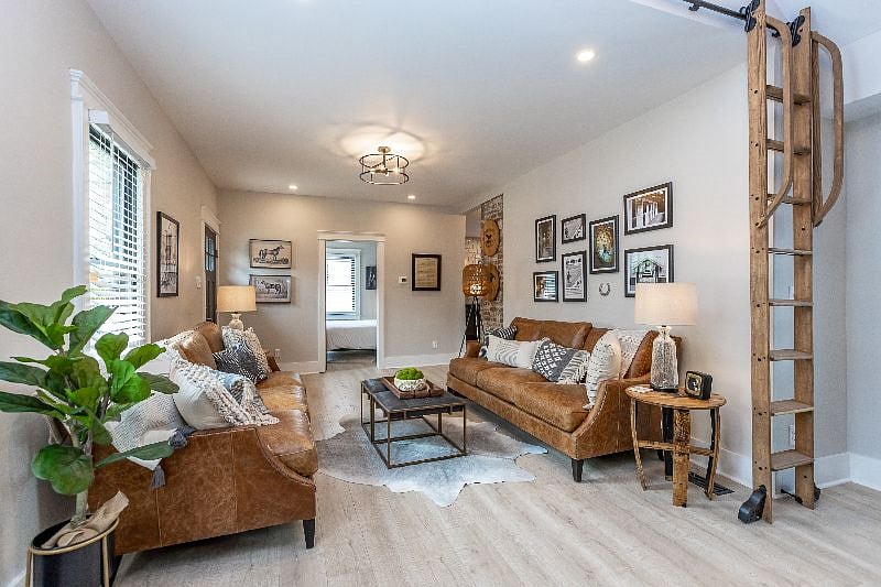 Furnished Finder property 400271_1 photo 8
