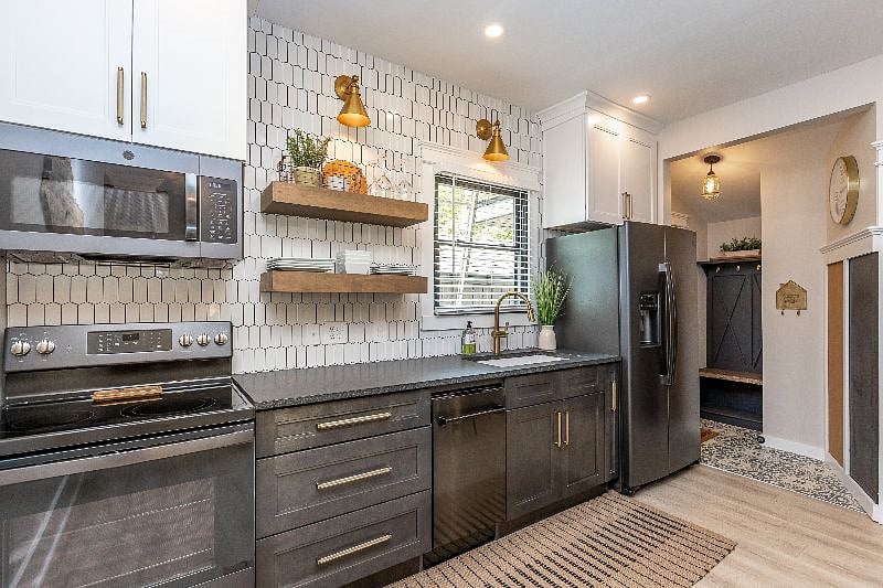 Furnished Finder property 400271_1 photo 9