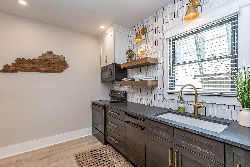 Furnished Finder property 400271_1 photo 11