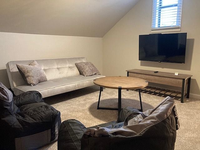 Furnished Finder property 400271_1 photo 35