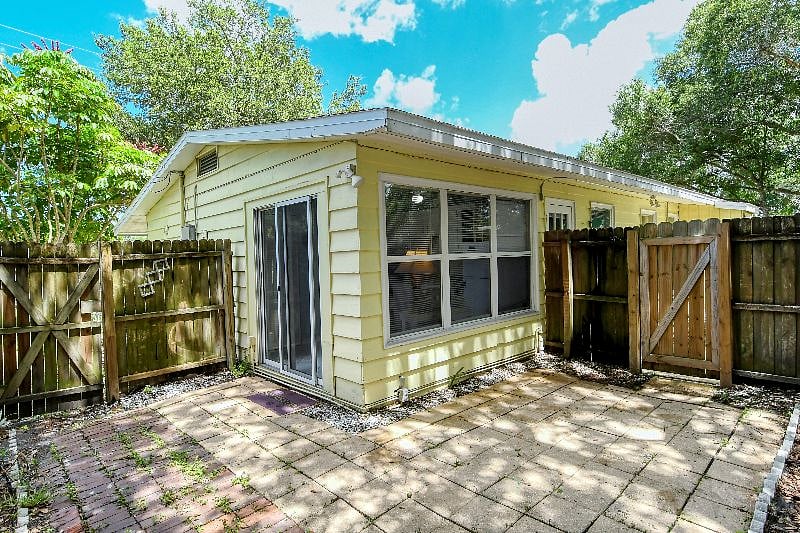 Furnished Finder property 400275_1 photo 12