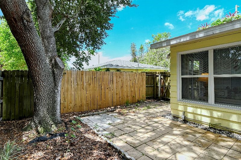 Furnished Finder property 400275_1 photo 13