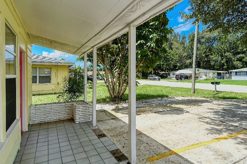 Furnished Finder property 400275_1 photo 4
