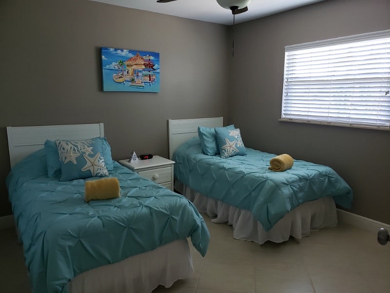 Furnished Finder property 400280_1 photo 4