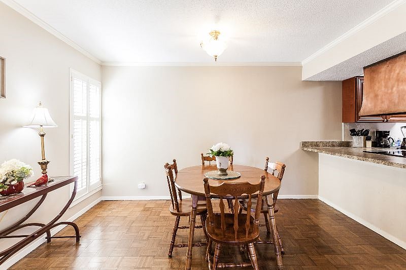 Furnished Finder property 400282_1 photo 4