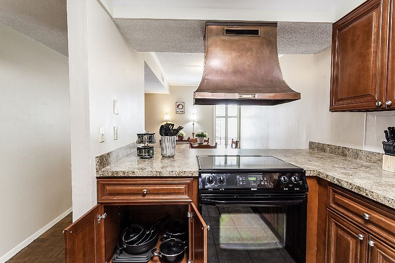 Furnished Finder property 400282_1 photo 10