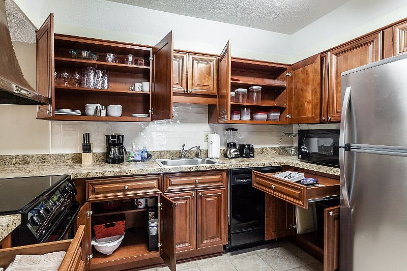 Furnished Finder property 400282_1 photo 11