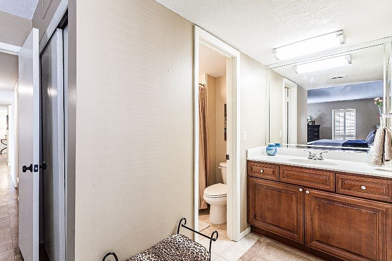 Furnished Finder property 400282_1 photo 17