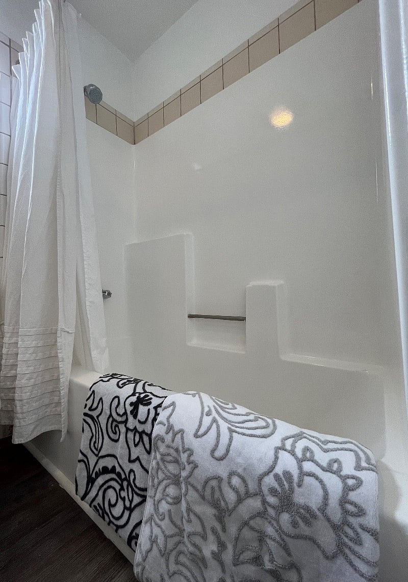 Furnished Finder property 400317_1 photo 25