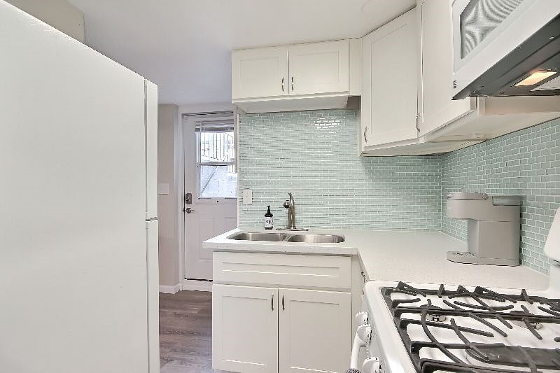 Furnished Finder property 400322_1 photo 10