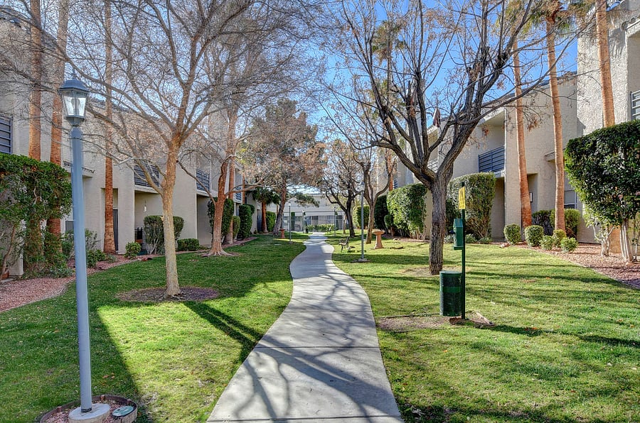 Furnished Finder property 400331_1 photo 7