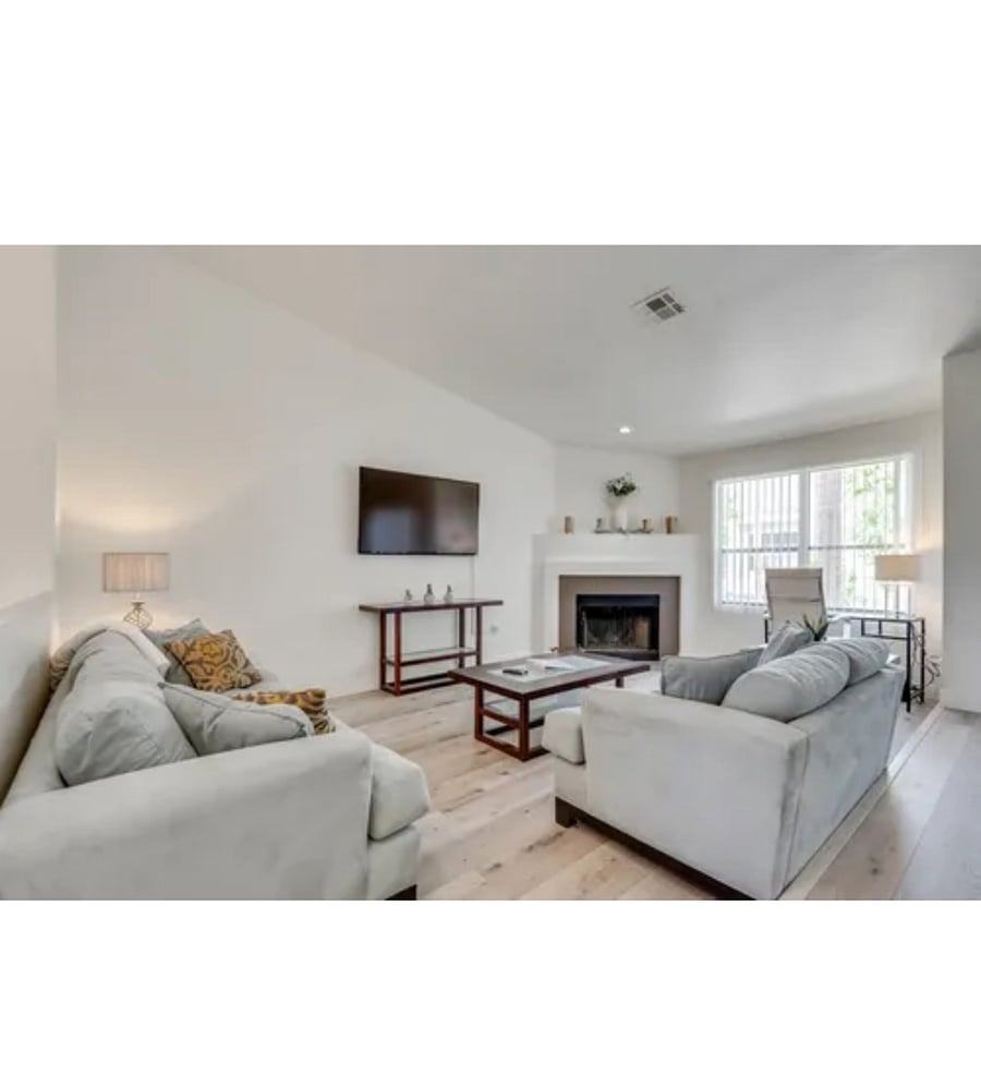 Furnished Finder property 400331_1 photo 2