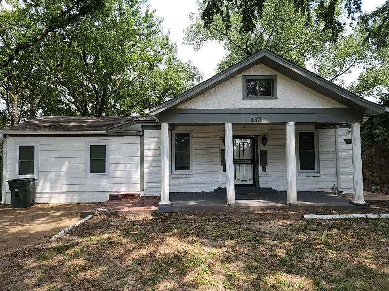 Furnished Finder property 400362_1 photo 2