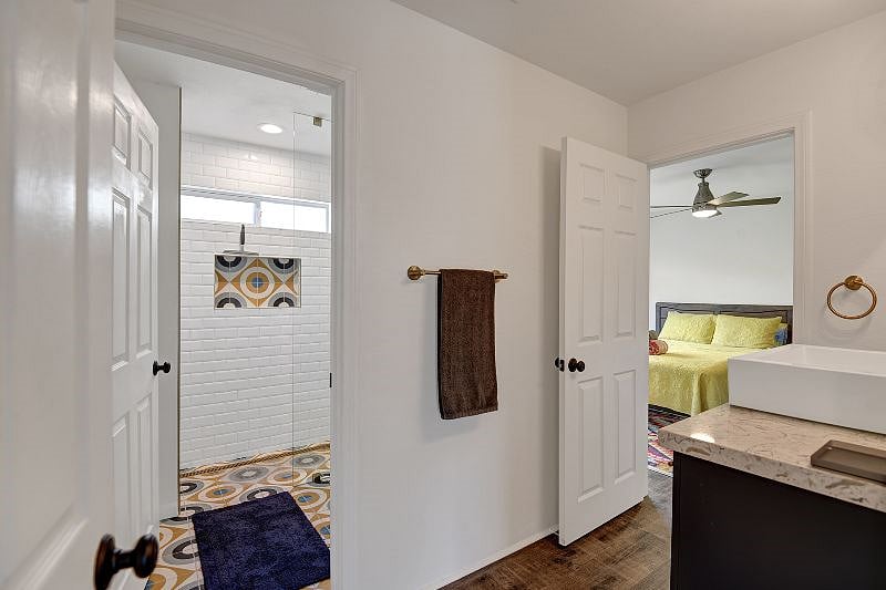 Furnished Finder property 400381_1 photo 14