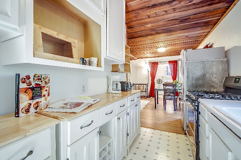 Furnished Finder property 400436_1 photo 14